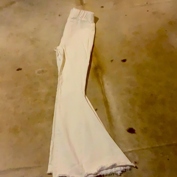 L&B Other - L&b small bell bottom white stretch jean material